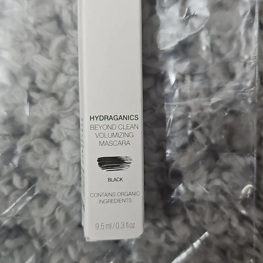 OGEE Hydrorganics Mascara in Black